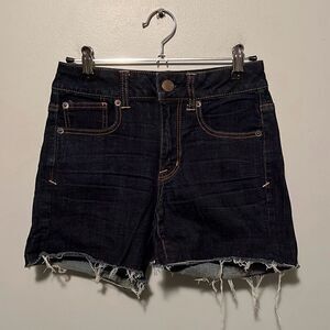 American Eagle Women's Blue Dark Wash Super Stretch Denim Cut Off Short